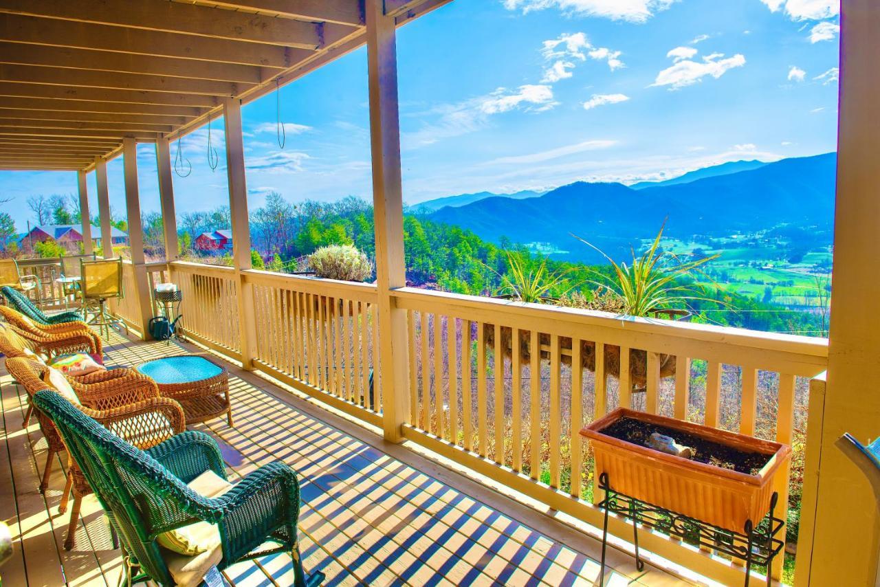Tanasi Lodge - Reunions, Retreats, Weddings, Family Getaways Sevierville Exterior photo