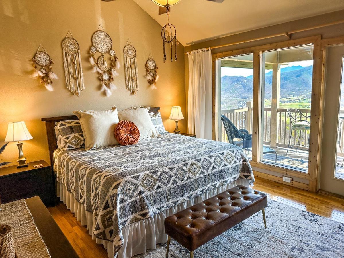 Tanasi Lodge - Reunions, Retreats, Weddings, Family Getaways Sevierville Exterior photo