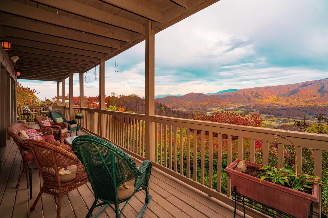 Tanasi Lodge - Reunions, Retreats, Weddings, Family Getaways Sevierville Exterior photo